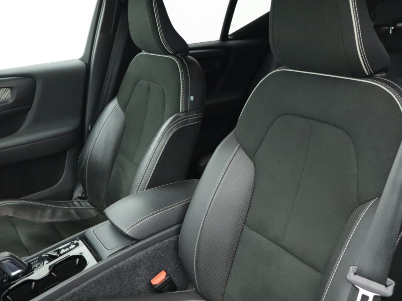 2021 (70) VOLVO XC40 1.5 T3 [163] R DESIGN 5dr Geartronic 5013752