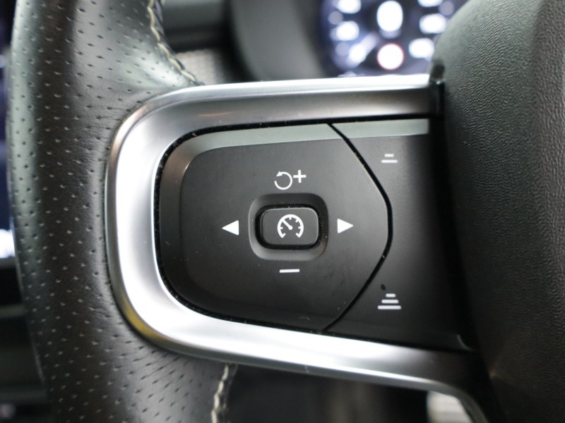 2021 (70) VOLVO XC40 1.5 T3 [163] R DESIGN 5dr Geartronic 5013762