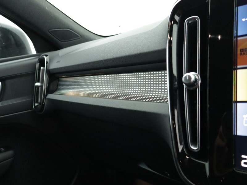 2021 (70) VOLVO XC40 1.5 T3 [163] R DESIGN 5dr Geartronic 5013773