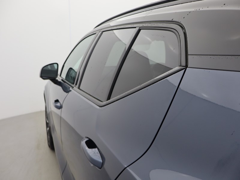 2022 (22) VOLVO XC40 1.5 T3 [163] R DESIGN 5dr Geartronic 5068131