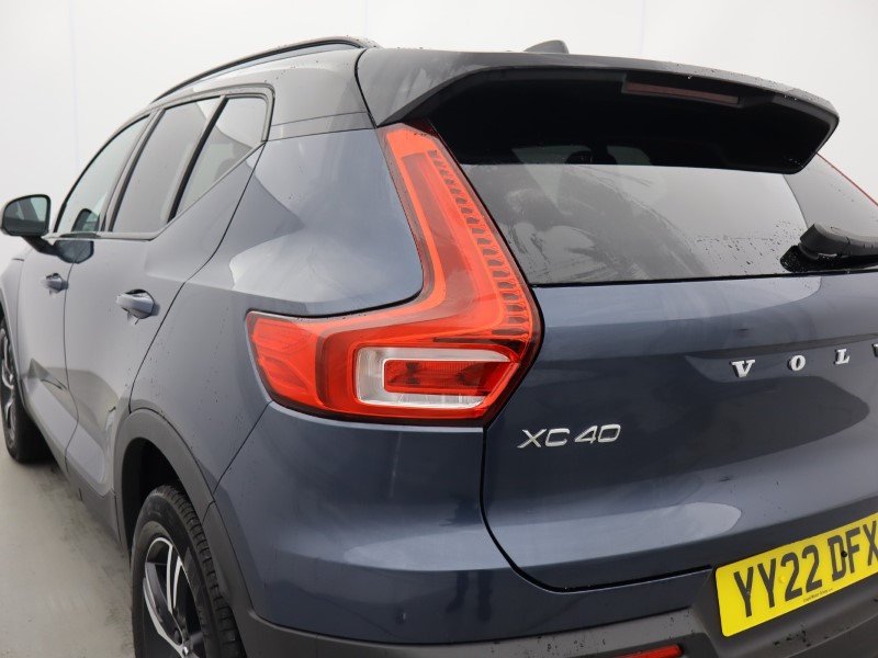 2022 (22) VOLVO XC40 1.5 T3 [163] R DESIGN 5dr Geartronic 5068133