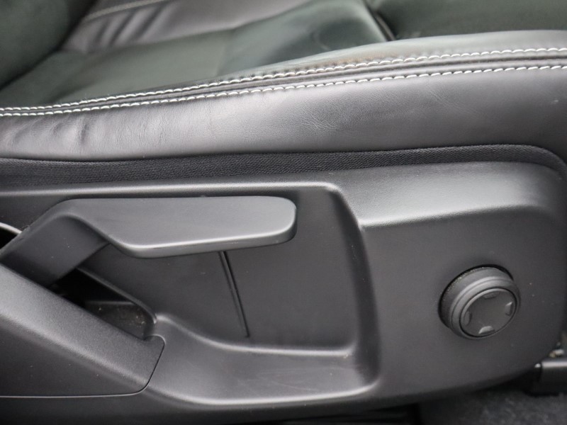 2022 (22) VOLVO XC40 1.5 T3 [163] R DESIGN 5dr Geartronic 5068160