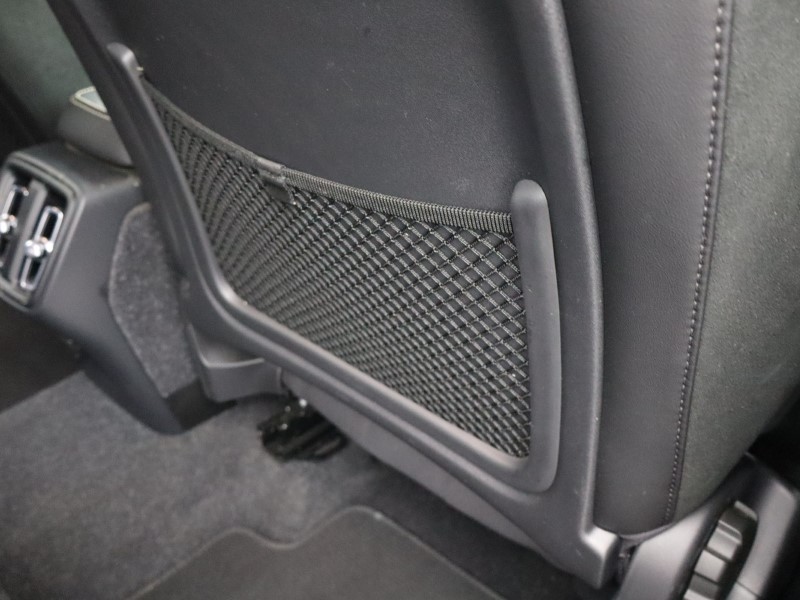 2022 (22) VOLVO XC40 1.5 T3 [163] R DESIGN 5dr Geartronic 5068156