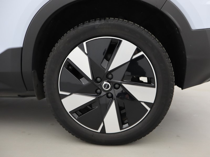 2024 (24) VOLVO XC40 175kW Recharge Plus 69kWh 5dr Auto 5055907