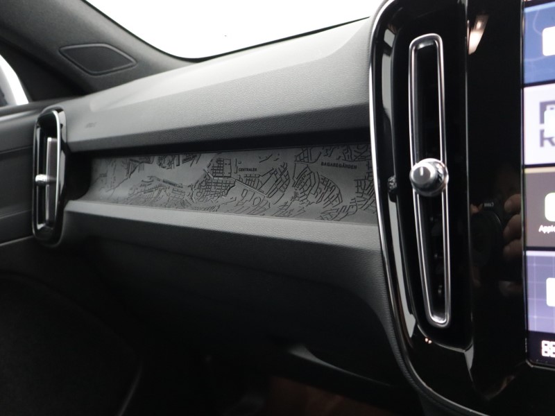 2024 (24) VOLVO XC40 175kW Recharge Plus 69kWh 5dr Auto 5055940