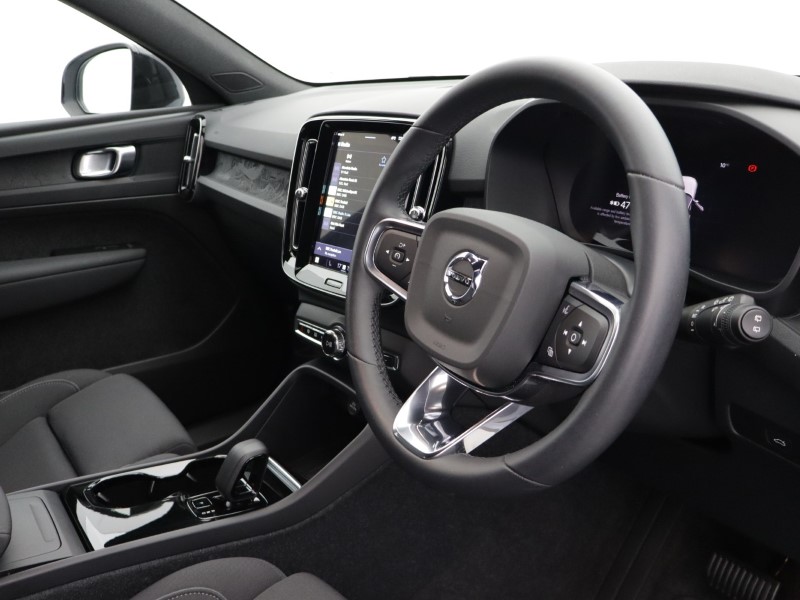 2024 (24) VOLVO XC40 175kW Recharge Plus 69kWh 5dr Auto 5055920