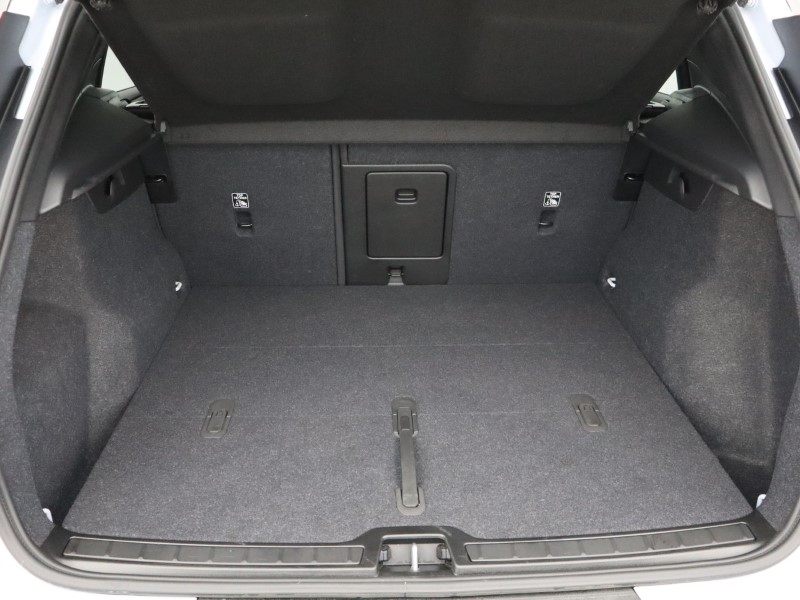 2024 (24) VOLVO XC40 175kW Recharge Plus 69kWh 5dr Auto 5055904