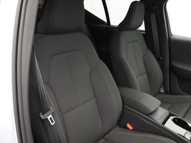 2024 (24) VOLVO XC40 175kW Recharge Plus 69kWh 5dr Auto 5055919