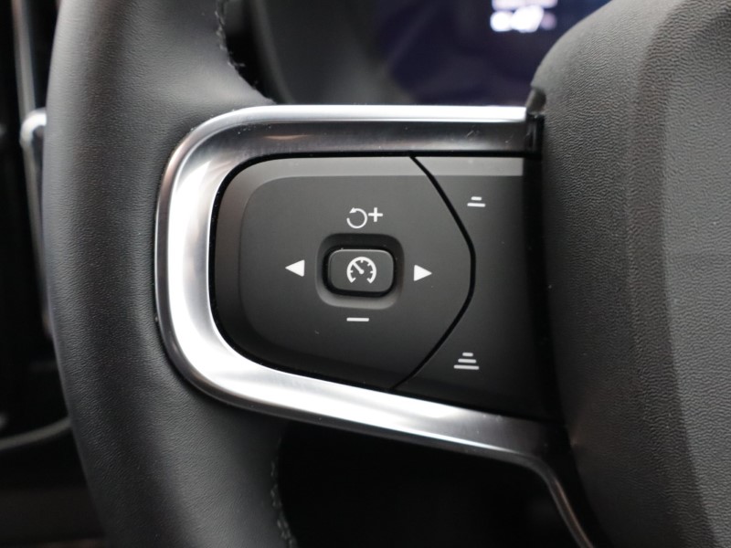 2024 (24) VOLVO XC40 175kW Recharge Plus 69kWh 5dr Auto 5055930