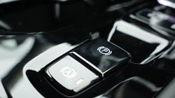 2026 (75) VOLVO XC40 2.0 B3P Plus Pro Dark 5dr Auto 5284503