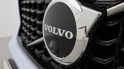 2026 (75) VOLVO XC40 2.0 B3P Plus Pro Dark 5dr Auto 5284459