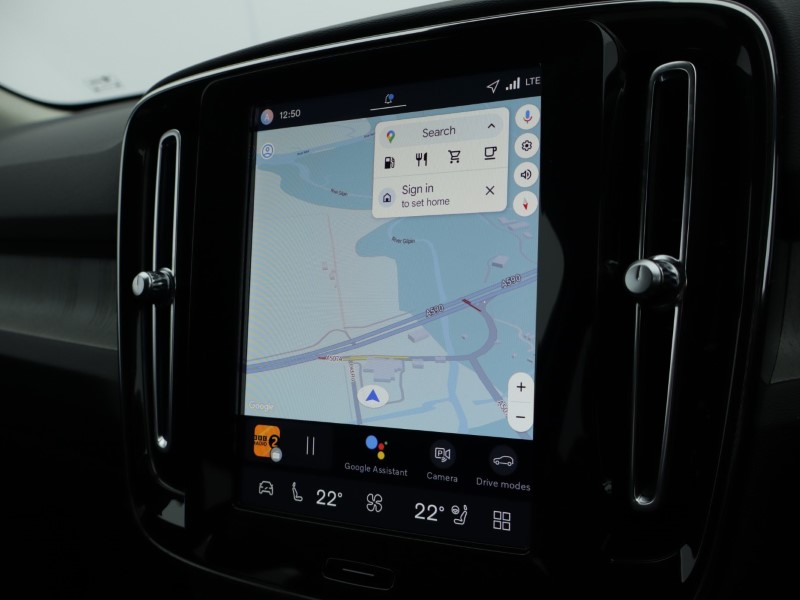 2026 (75) VOLVO XC40 2.0 B3P Plus Pro Dark 5dr Auto 5284495