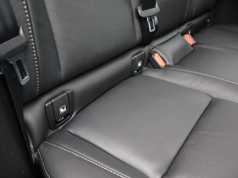 2026 (75) VOLVO XC40 2.0 B3P Plus Pro Dark 5dr Auto 5284487