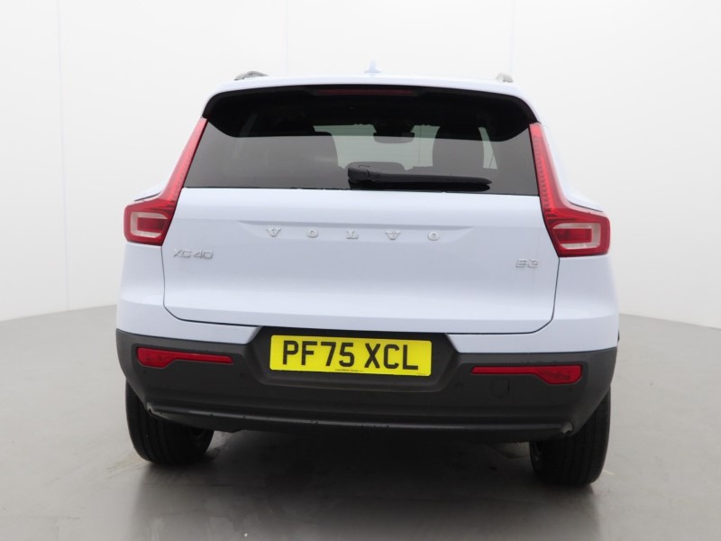 2026 (75) VOLVO XC40 2.0 B3P Plus Pro Dark 5dr Auto 5284451