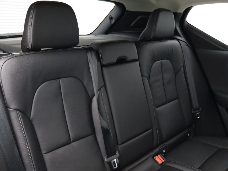 2026 (75) VOLVO XC40 2.0 B3P Plus Pro Dark 5dr Auto 5284488