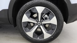 2026 (75) VOLVO XC40 2.0 B3P Plus Pro Dark 5dr Auto 5284468