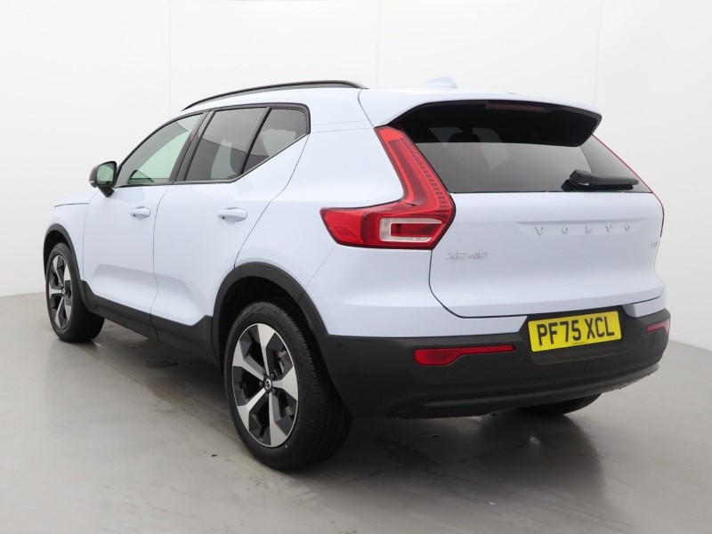 2026 (75) VOLVO XC40 2.0 B3P Plus Pro Dark 5dr Auto 5284454