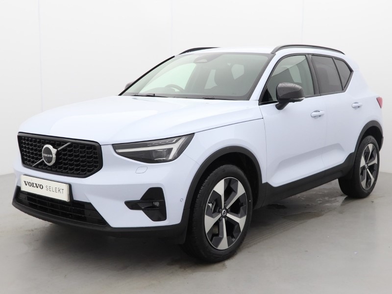 2026 (75) VOLVO XC40 2.0 B3P Plus Pro Dark 5dr Auto 5284448