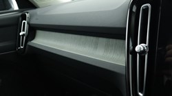 2026 (75) VOLVO XC40 2.0 B3P Plus Pro Dark 5dr Auto 5284385