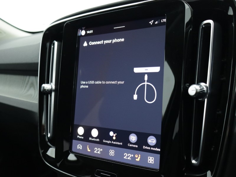 2026 (75) VOLVO XC40 2.0 B3P Plus Pro Dark 5dr Auto 5284252