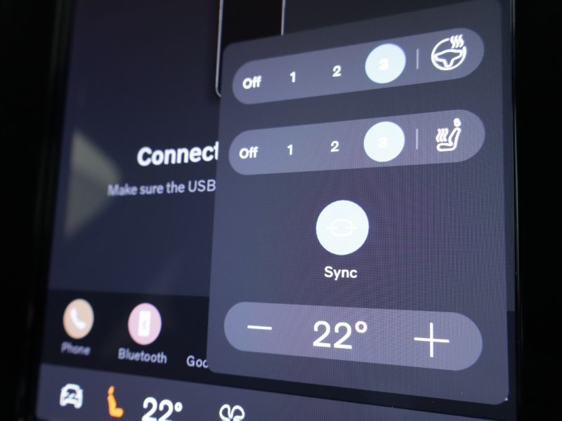 2026 (75) VOLVO XC40 2.0 B3P Plus Pro Dark 5dr Auto 5284254