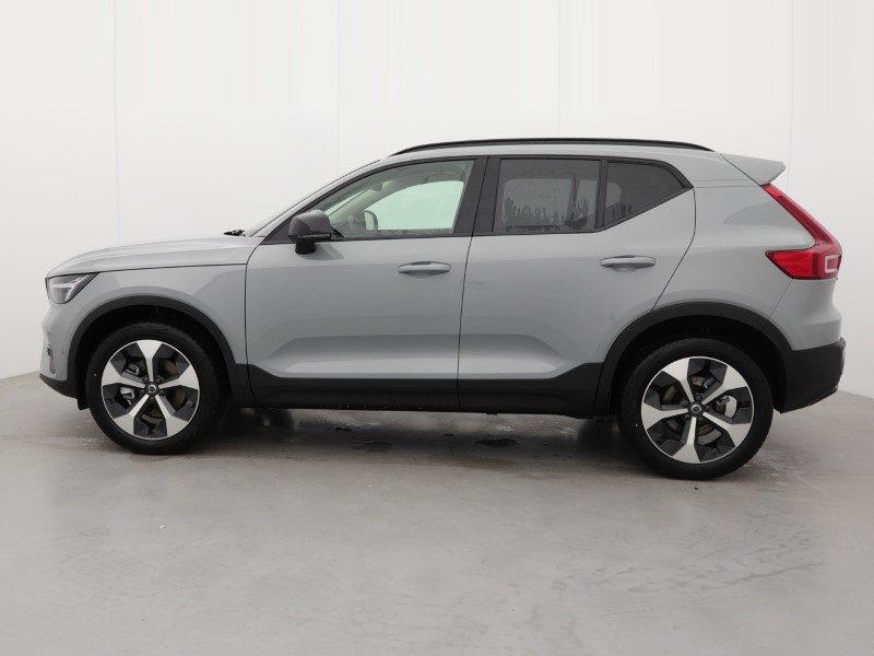 2026 (75) VOLVO XC40 2.0 B3P Plus Pro Dark 5dr Auto 5284206