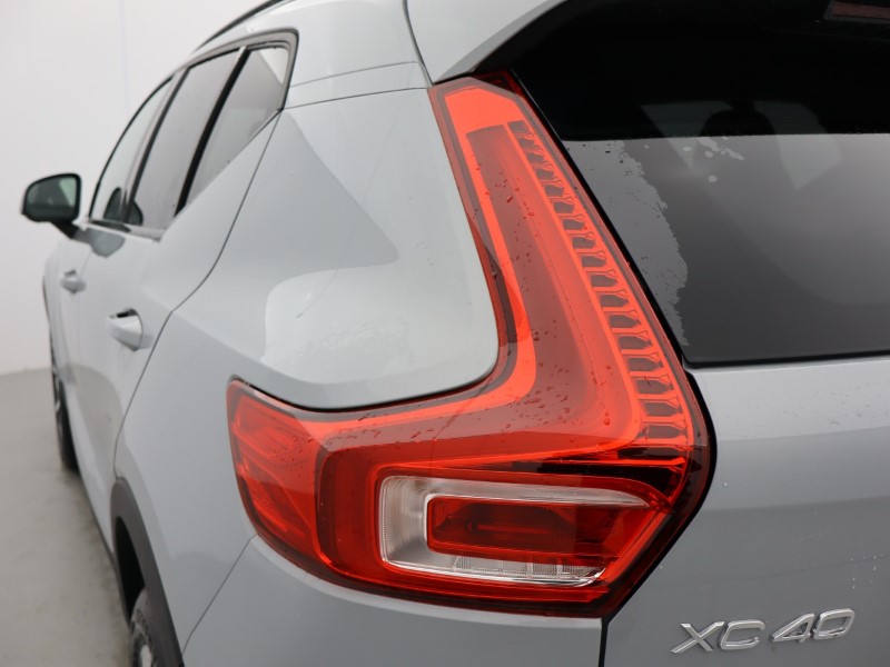 2026 (75) VOLVO XC40 2.0 B3P Plus Pro Dark 5dr Auto 5284217