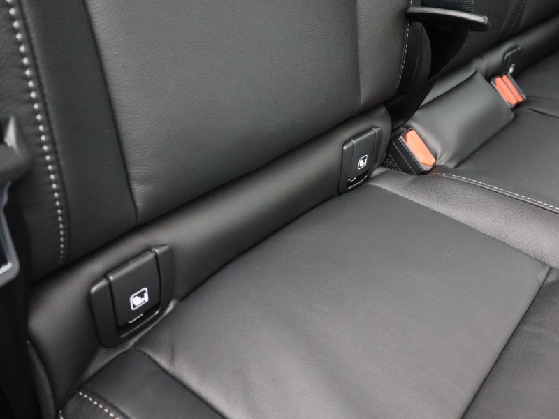 2026 (75) VOLVO XC40 2.0 B3P Plus Pro Dark 5dr Auto 5284241