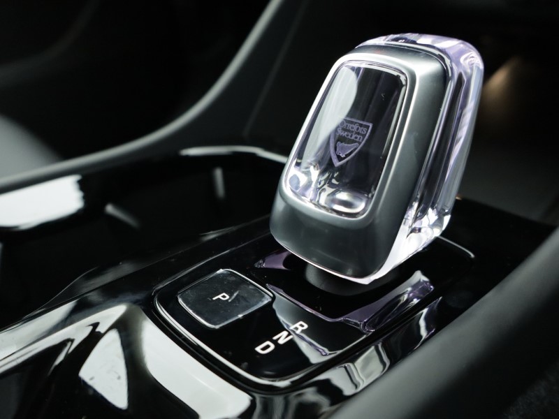 2026 (75) VOLVO XC40 2.0 B3P Plus Pro Dark 5dr Auto 5284256