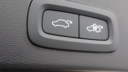 2026 (75) VOLVO XC40 2.0 B3P Plus Pro Dark 5dr Auto 5284221