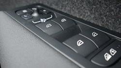 2026 (75) VOLVO XC40 2.0 B3P Plus Pro Dark 5dr Auto 5284229