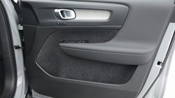 2026 (75) VOLVO XC40 2.0 B3P Plus Pro Dark 5dr Auto 5284227