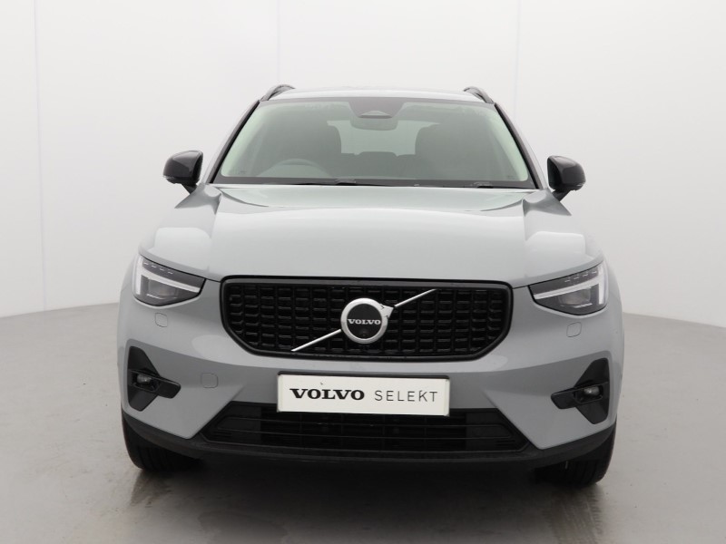2026 (75) VOLVO XC40 2.0 B3P Plus Pro Dark 5dr Auto 5284203