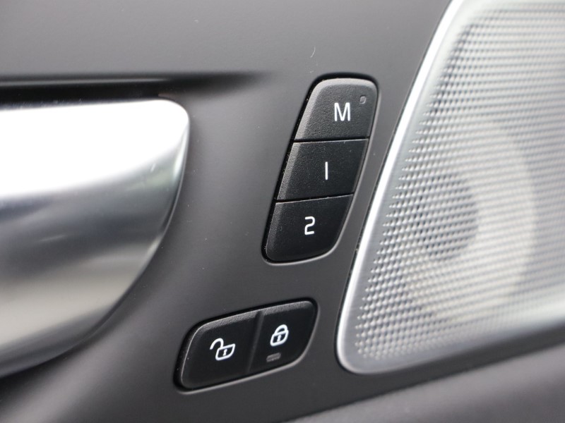 2024 (24) VOLVO XC60 2.0 T8 [455] RC PHEV Ultimate Dark 5dr AWD Gtron 5046655