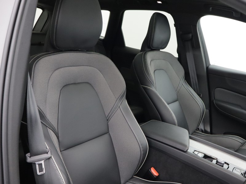 2024 (24) VOLVO XC60 2.0 T8 [455] RC PHEV Ultimate Dark 5dr AWD Gtron 5046651