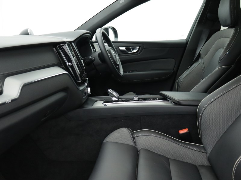 2024 (24) VOLVO XC60 2.0 T8 [455] RC PHEV Ultimate Dark 5dr AWD Gtron 5046638