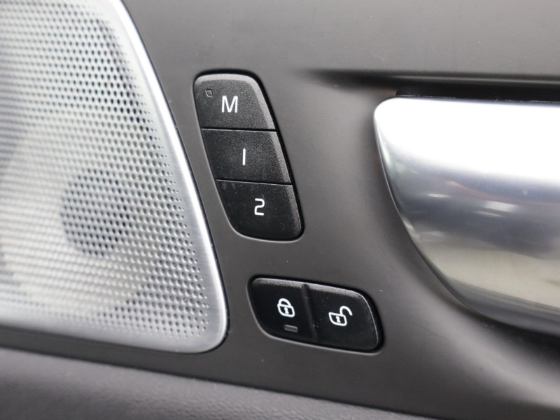 2024 (24) VOLVO XC60 2.0 T8 [455] RC PHEV Ultimate Dark 5dr AWD Gtron 5046646