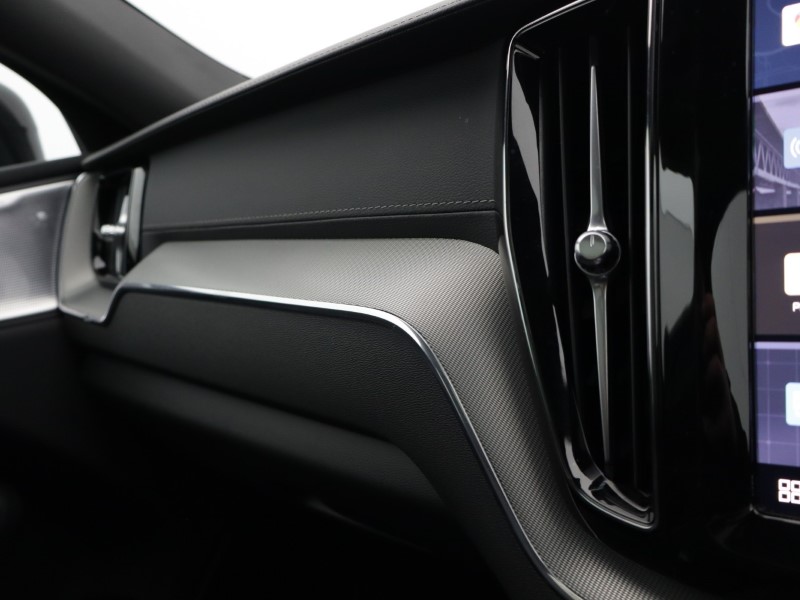 2024 (24) VOLVO XC60 2.0 T8 [455] RC PHEV Ultimate Dark 5dr AWD Gtron 5046675