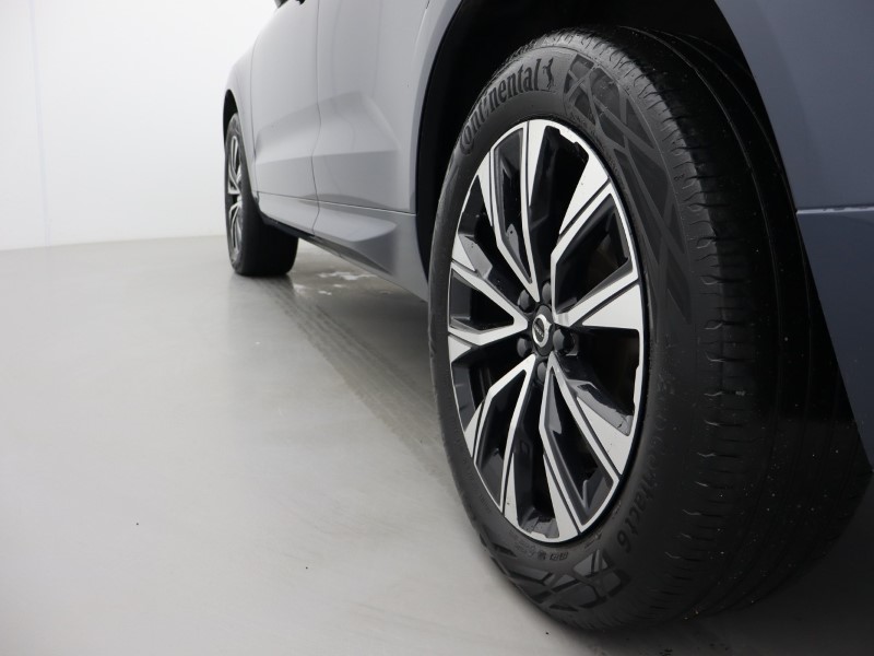 2023 (73) VOLVO XC60 2.0 B5P Plus Dark 5dr AWD Geartronic 5038413