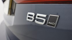 2023 (73) VOLVO XC60 2.0 B5P Plus Dark 5dr AWD Geartronic 5038408