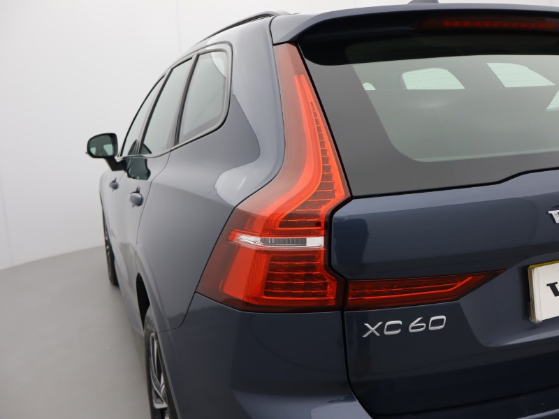 2023 (73) VOLVO XC60 2.0 B5P Plus Dark 5dr AWD Geartronic 5038406