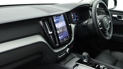 2023 (73) VOLVO XC60 2.0 B5P Plus Dark 5dr AWD Geartronic 5038428