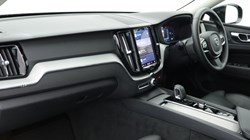 2023 (73) VOLVO XC60 2.0 B5P Plus Dark 5dr AWD Geartronic 5038427