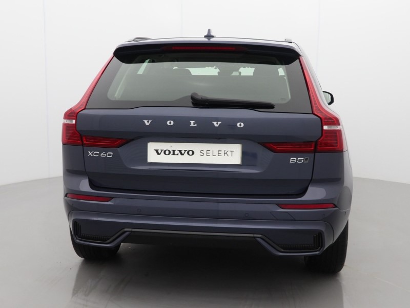 2023 (73) VOLVO XC60 2.0 B5P Plus Dark 5dr AWD Geartronic 5038396