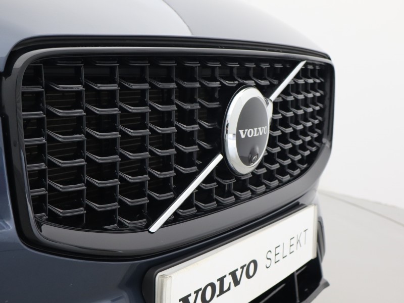 2023 (73) VOLVO XC60 2.0 B5P Plus Dark 5dr AWD Geartronic 5038402