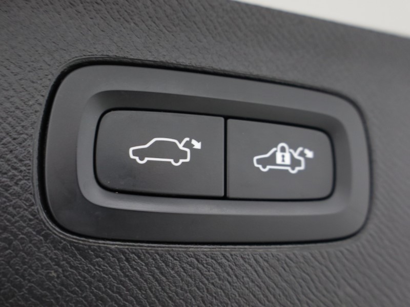 2021 (71) VOLVO XC90 2.0 B5P [250] R DESIGN 5dr AWD Gtron 5067477