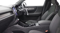 2024 (24) VOLVO XC40 2.0 B3P Plus Dark 5dr Auto 5049919