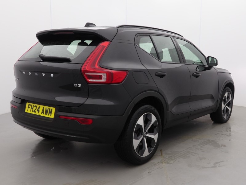 2024 (24) VOLVO XC40 2.0 B3P Plus Dark 5dr Auto 5049905