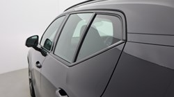 2024 (24) VOLVO XC40 2.0 B3P Plus Dark 5dr Auto 5049916