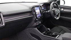 2024 (24) VOLVO XC40 2.0 B3P Plus Dark 5dr Auto 5049932